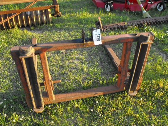 3PT HAY/PALLET FORKS