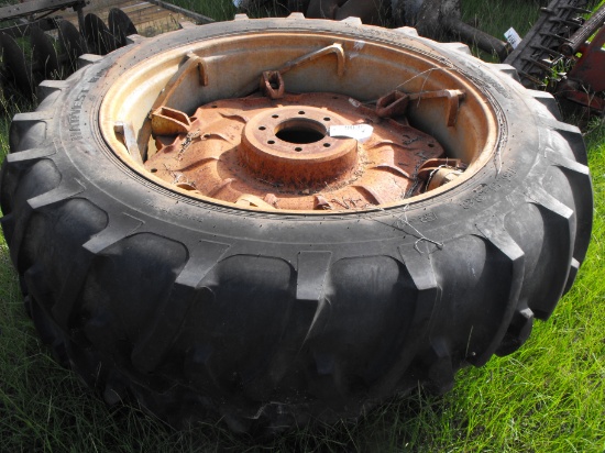 (2) 15.5 X 38 TIRES/90%/8-LUG/FORD/CAST/SPIN-OUTS