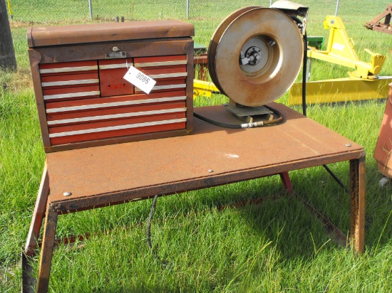 TABLE WITH HOSE REEL AND TOOL BOX