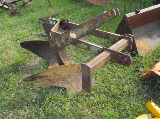 2 PAN JOHN DEERE PLOW