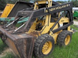 L783 NEW HOLLAND SKID STEER 2900 HOURS SHOWING  MOTOR LOCKED