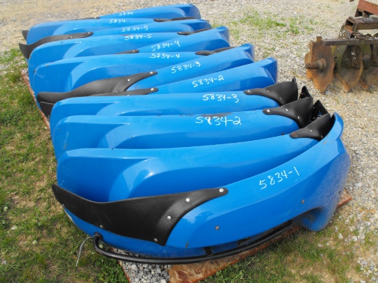 1 SET OF NEW HOLLAND FENDERS