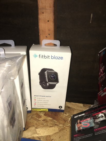 FITBIT BLAZE FITNESS WATCH SMALL BLACK