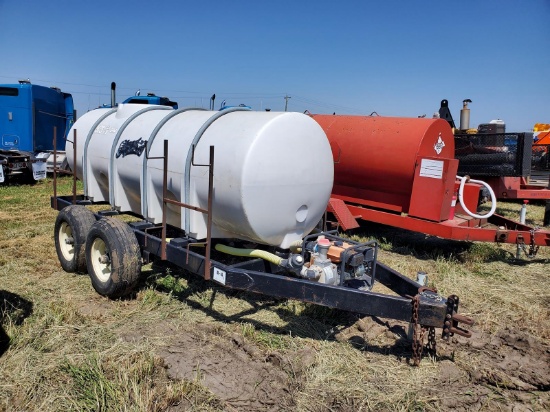 900 Gallon Portable Water Trailer