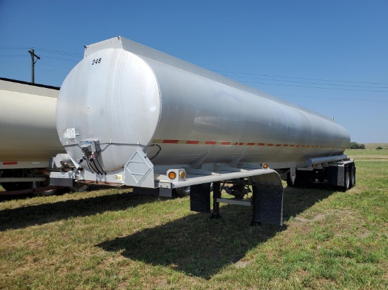 1991 Custom Trailers 9500 Gallon Tanker Trailer