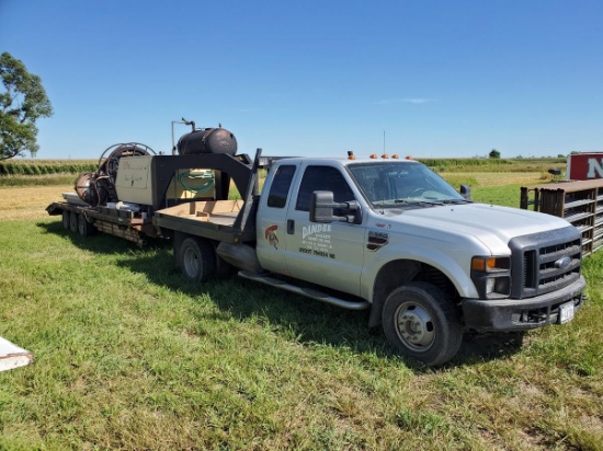 2008 Ford F-350 Pickup w/ Towable Concrete Pump Trailer