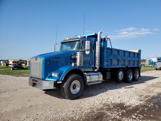 2012 Kenworth T800 Dump Truck