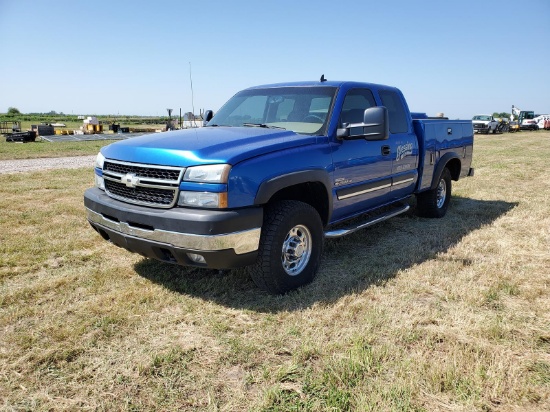 2006 Chevrolet 2500 Extended Cab Pickup - Diesel