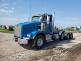 2016 Kenworth T800 Day Cab Semi Truck