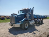 2008 Kenworth T800 Day Cab Semi Truck