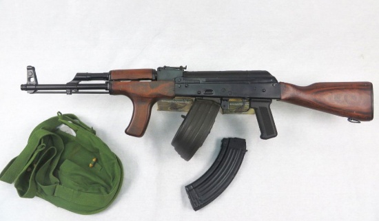 Romanian AK 7.62 Semi-auto Rifle. Excellent  Condition. 16 1/2" Barrel. Shiny bore, tight  action Ro