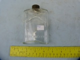 Winchester glass flask w/crossed rifles, 4-1/2