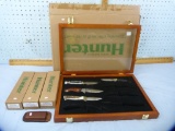 NAHC Hunting Legacy display case w/4 knives