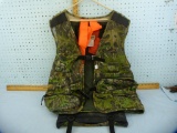 Fieldstaff Full Strut camo turkey hunting vest w/camo cushion seat