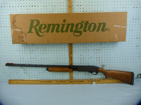 Remington 870 Express Magnum Pump Shotgun, 20 ga, SN: B852457U