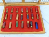 Ammo: display with 21 shotshells, 20 are paper