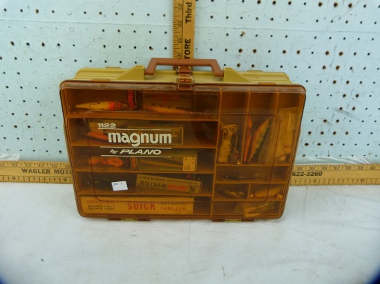 Plano Magnum 1122 tackle box with fishing lures