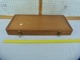 Wooden latching display case, 25-1/8