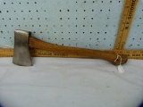Marble's camp axe #10 w/nail puller, 16-1/8