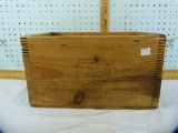 Robin Hood wooden ammo box, dovetailed, Indian shells