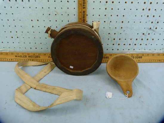 9-1/2" T Wooden canteen & wooden drinking cup