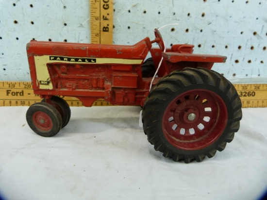 Ertl Farmall 806 metal toy tractor, Dyersville, IA, 9-1/4" L