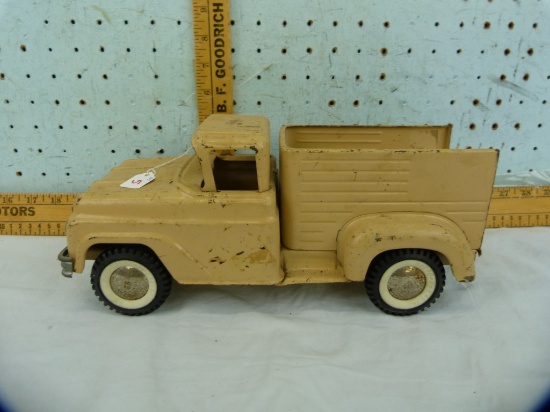 Buddy-L USA metal toy livestock hauler truck, 12-1/2" L