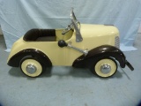 1938 Ford Deluxe pedal car, 21-1/4