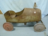 Unmarked metal pedal car w/bell, rusty, 21-1/2