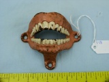 Teeth wall mount cast iron bottle opener, 2-1/2