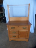 Oak 4-drawer commode w/towel bar, rollers need to be attached