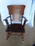 Veneered rocking chair with arms, 36