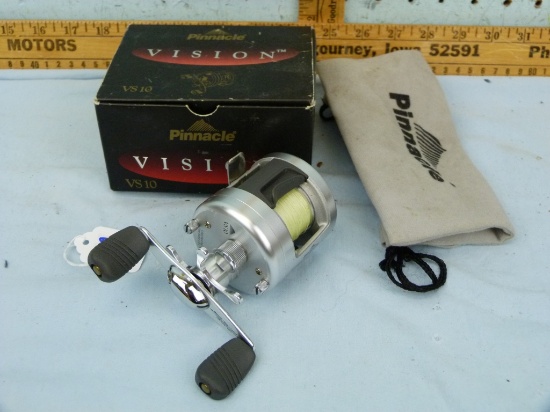 Pinnacle Vision VS10 level wind fishing reel with box