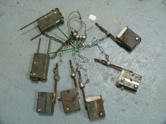 Traps: (7) Z Trap dog proof, 7x$