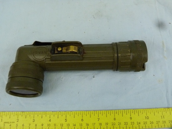 U.S. MX-991/U red lens flashlight, 8-1/4" L, works