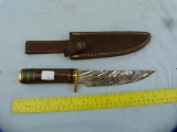 Custom Damascus-type blade hunting knife