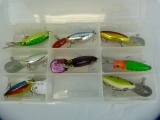 8 Metal lip Storm Bait fishing lures, in plastic tackle trap