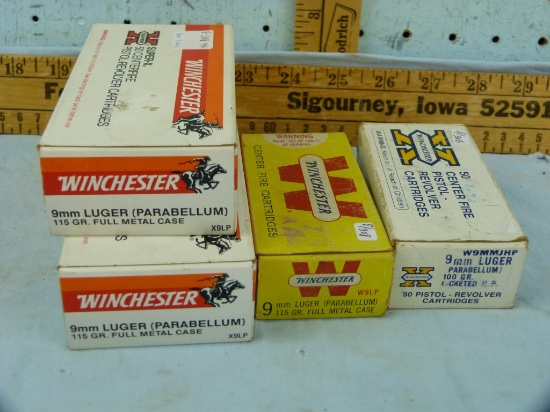 Ammo: 4 boxes/50 (short 3) Winchester 9 mm Luger (Parabellum), 4x$