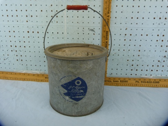 JC Higgins Full-Flote galvanized minnow bucket w/insert