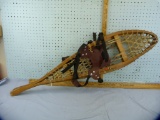 Pair of snowshoes, 44-3/4