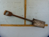 Winchester 14D spade, wood handle & grip, 39-3/4
