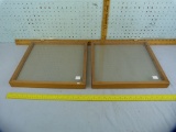 2 Wood & plexiglass display cases, 2x$