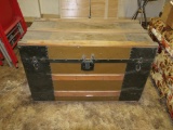 Steamer trunk on wheels - 22