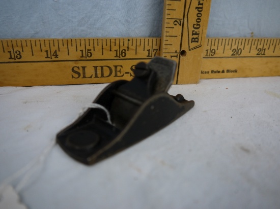 Stanley 101 wood plane, 3-1/2" long