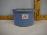 Blue lidded 1 LB. crock with lid, 4-1/2