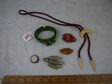 (6) Bakelite and other pieces of jewelry - pins, bracelet, tie