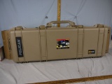 Pelican 1720 hard-sided gun case with extra foam pieces - 45