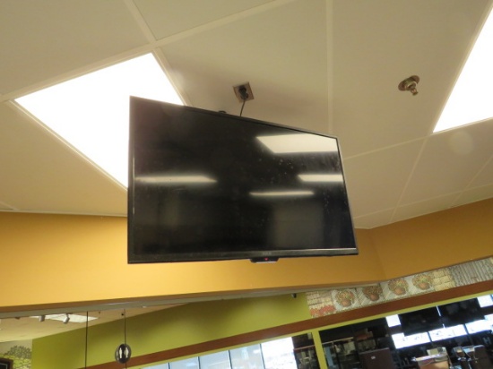 RCA FLAT SCREEN W/BRACKET