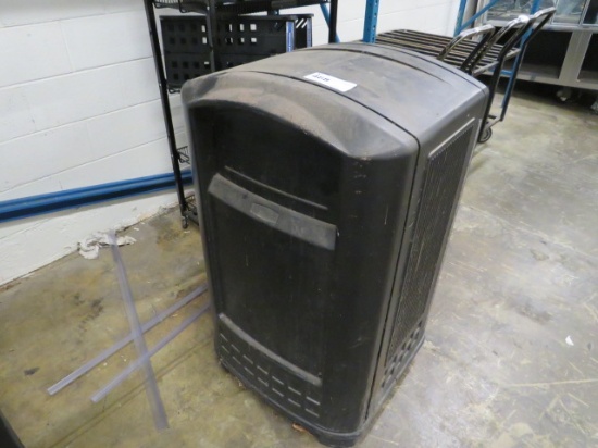 OUTDOOR TRASH CAN
