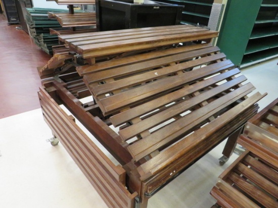 48X48 BAKERY DISPLAY TABLE